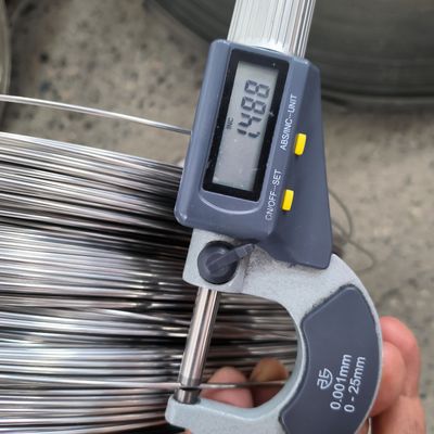 Dobra cena Hastelloy C22 Spring Wire. Włókno stopniowe na bazie niklu z normami ASTM B574 DIN 2.4602 i 13-17 μm/mK rozszerzenia termicznego. w Internecie