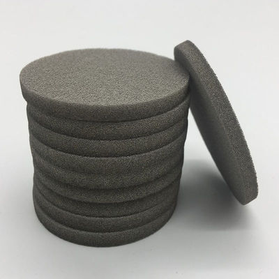 Dobra cena Wysokiej porowatości pianka Ni 1,5 × 300 mm Advanced Material For Battery Cathode Substrates w Internecie